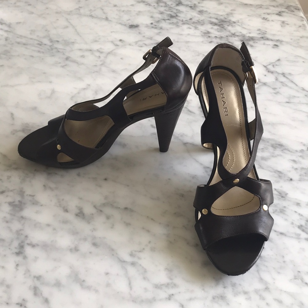 Tahari Flora Womens Shoe